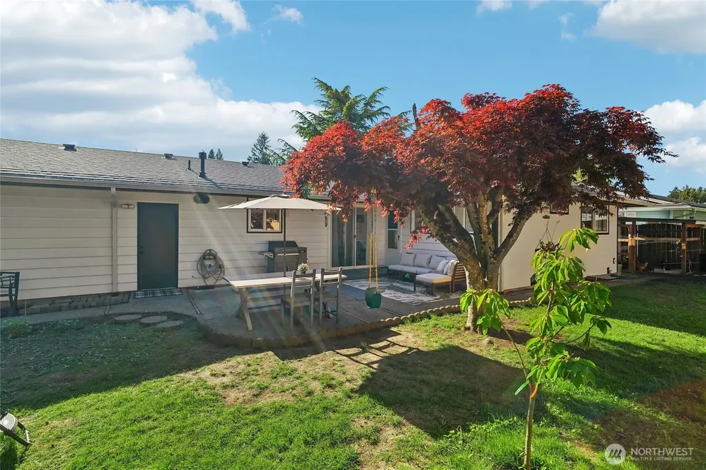 21032 102nd Avenue SE Kent WA 98031
