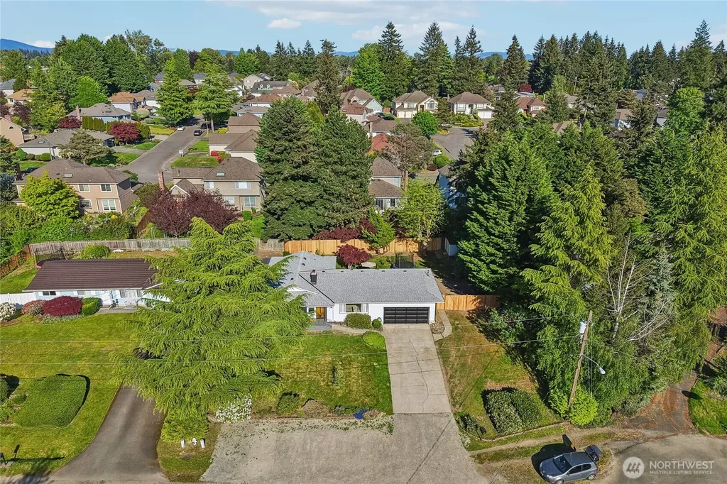 21032 102nd Avenue SE Kent WA 98031
