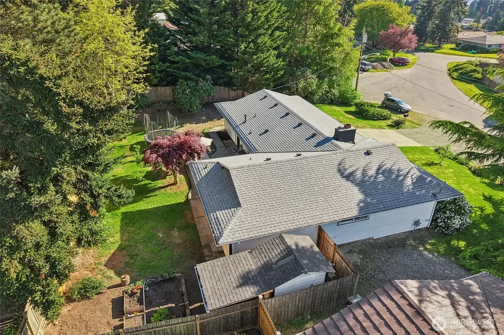 21032 102nd Avenue SE Kent WA 98031