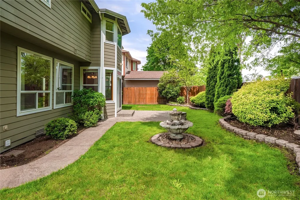 27116 117th Place SE Kent WA 98030