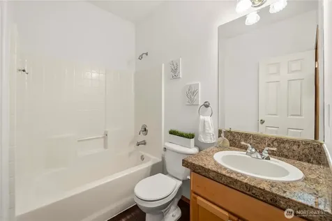 27116 117th Place SE Kent WA 98030