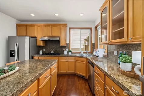 27116 117th Place SE Kent WA 98030