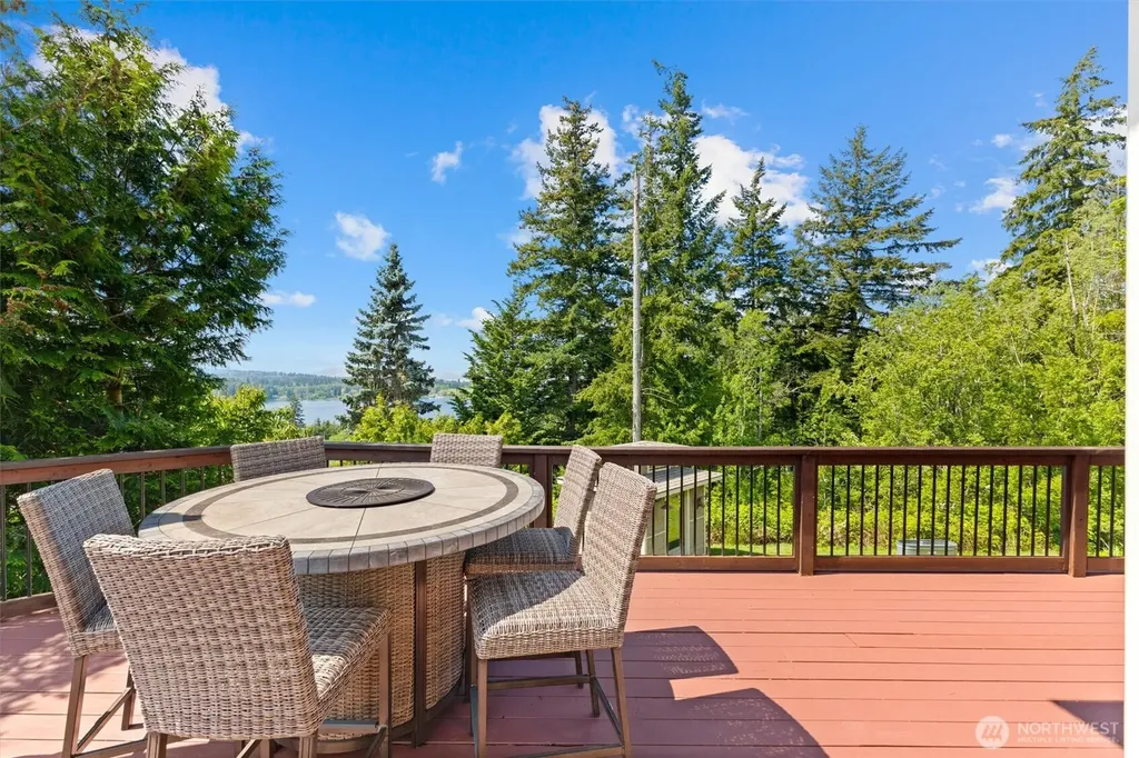 1745 Academy Road Bellingham WA 98226