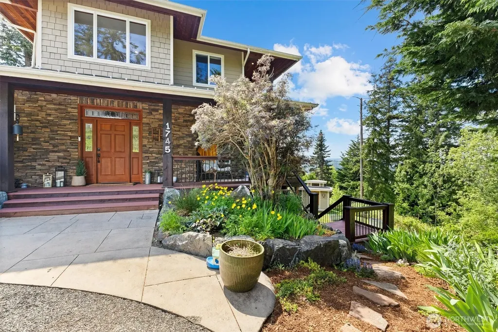 1745 Academy Road Bellingham WA 98226