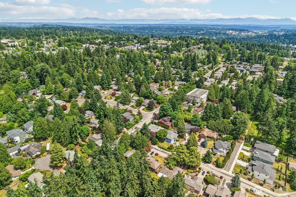 12004 81st Avenue NE Kirkland WA 98034