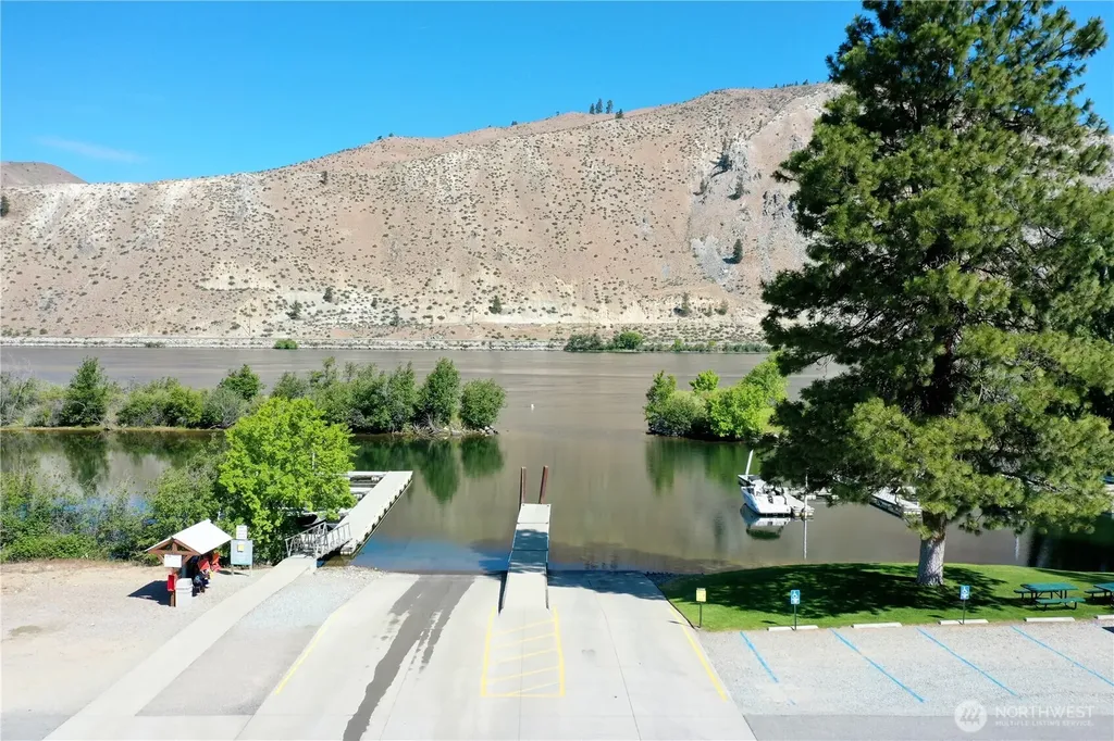 565 Entiat Place Orondo WA 98843