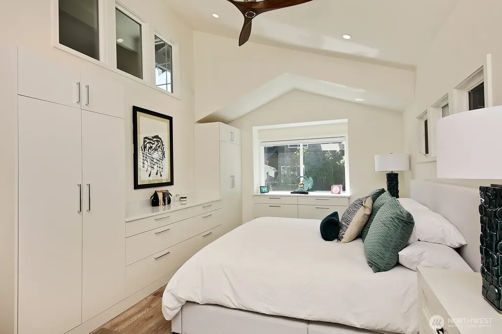 4654 Strawbridge Lane Langley WA 98260