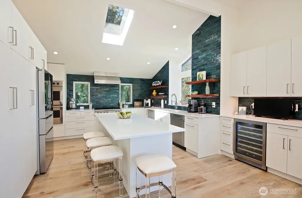 4654 Strawbridge Lane Langley WA 98260