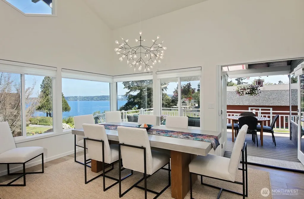 4654 Strawbridge Lane Langley WA 98260