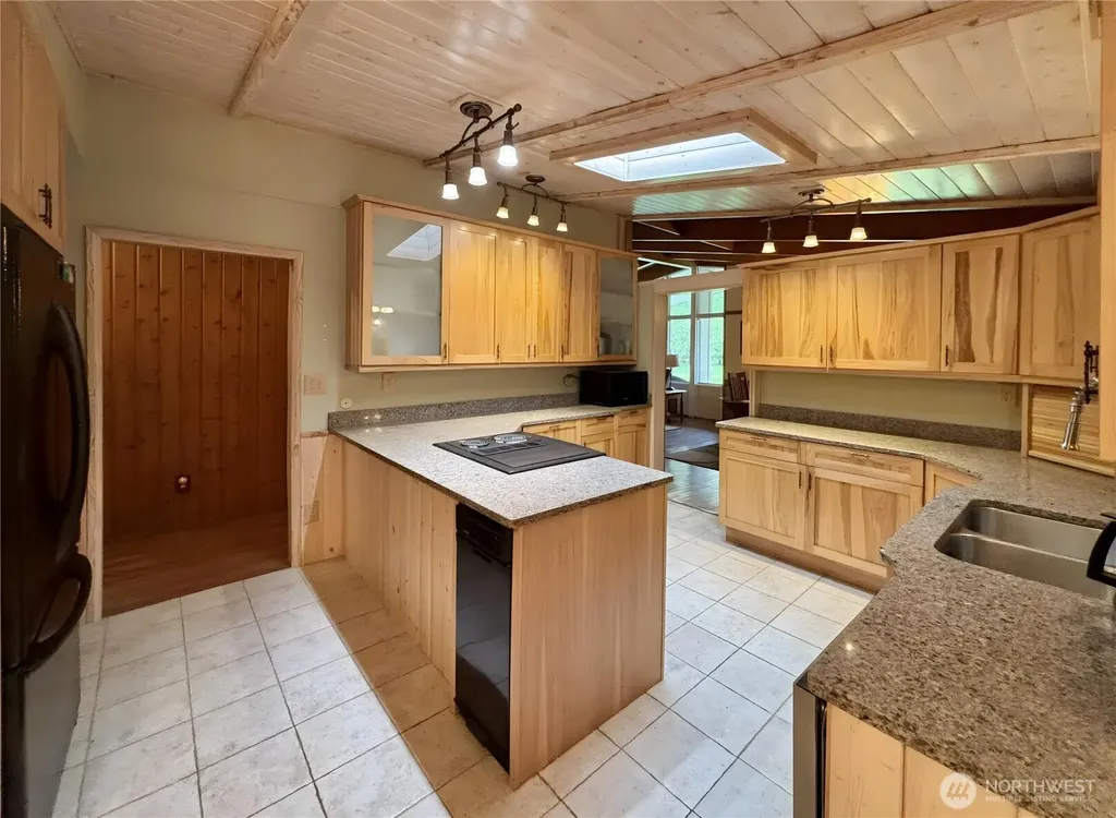 20 James Drive Aberdeen WA 98520