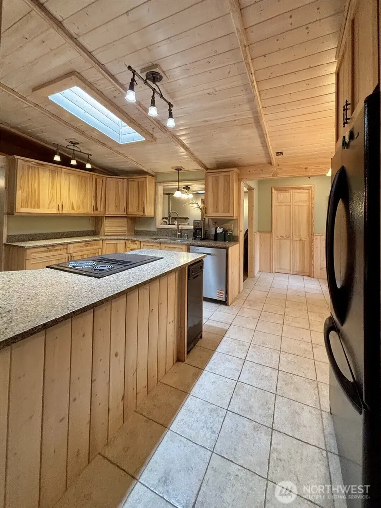 20 James Drive Aberdeen WA 98520