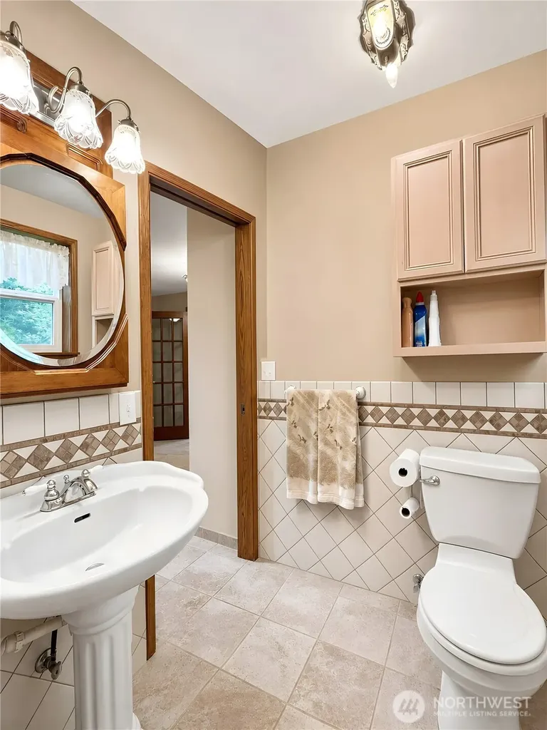 20 James Drive Aberdeen WA 98520