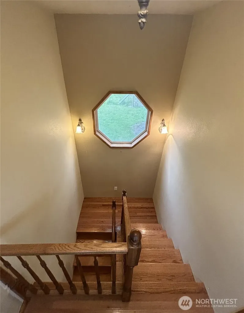 20 James Drive Aberdeen WA 98520