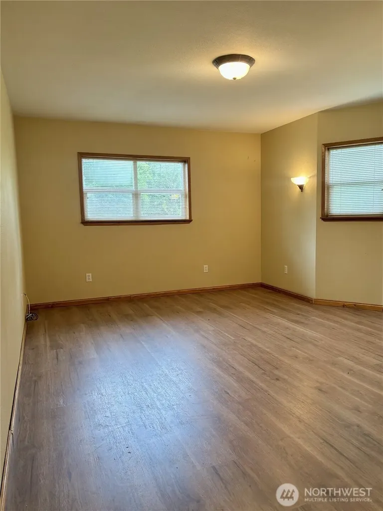 20 James Drive Aberdeen WA 98520
