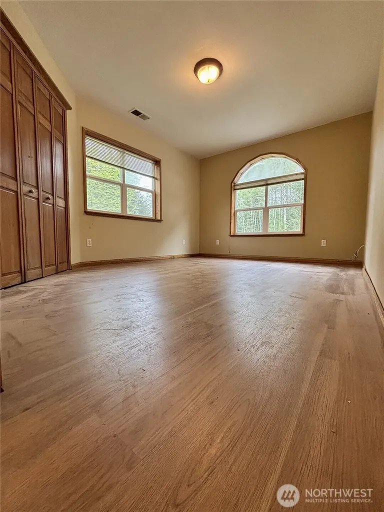 20 James Drive Aberdeen WA 98520