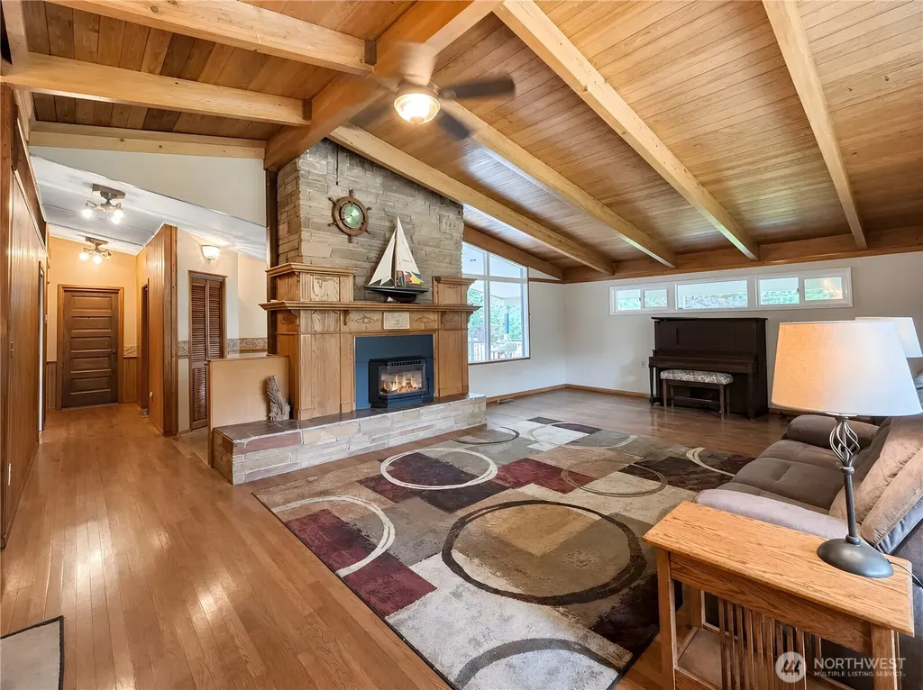 20 James Drive Aberdeen WA 98520