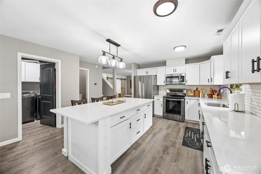 19506 104th Avenue E Graham WA 98338