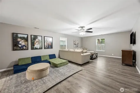 19506 104th Avenue E Graham WA 98338