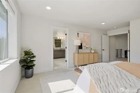 23623 SE 35th Court Sammamish WA 98029
