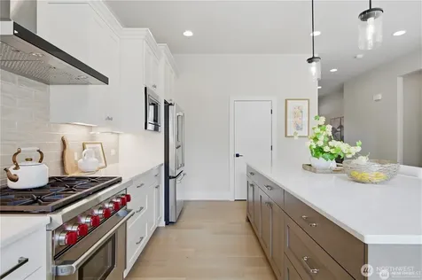 23623 SE 35th Court Sammamish WA 98029