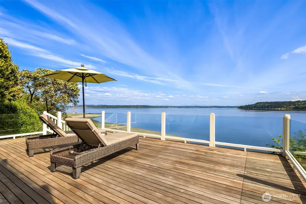 20446 Chautauqua Beach Road SW Vashon WA 98070