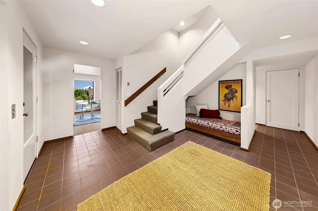 1259 23rd Avenue E Seattle WA 98112
