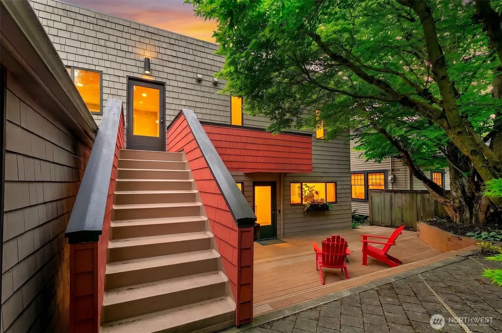 1259 23rd Avenue E Seattle WA 98112
