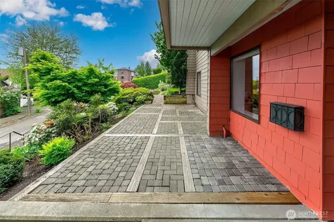 1259 23rd Avenue E Seattle WA 98112
