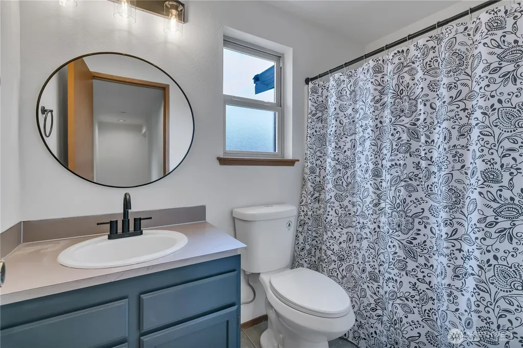 34610 14th Place SW Federal Way WA 98023