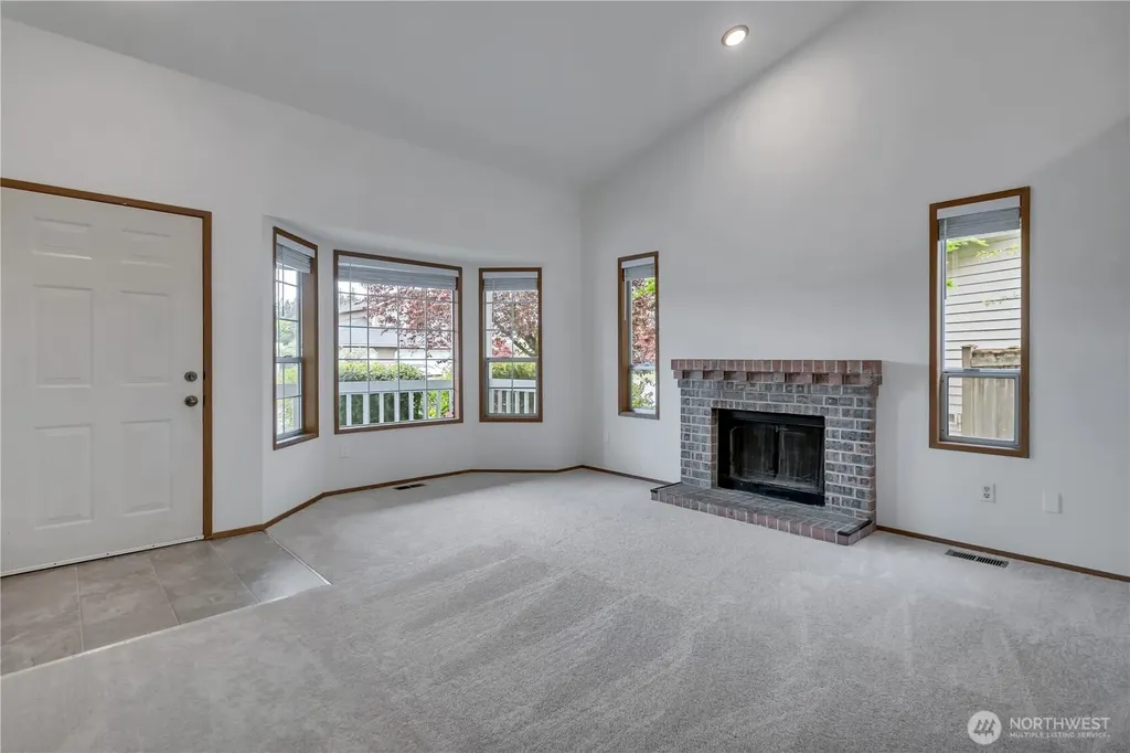 34610 14th Place SW Federal Way WA 98023