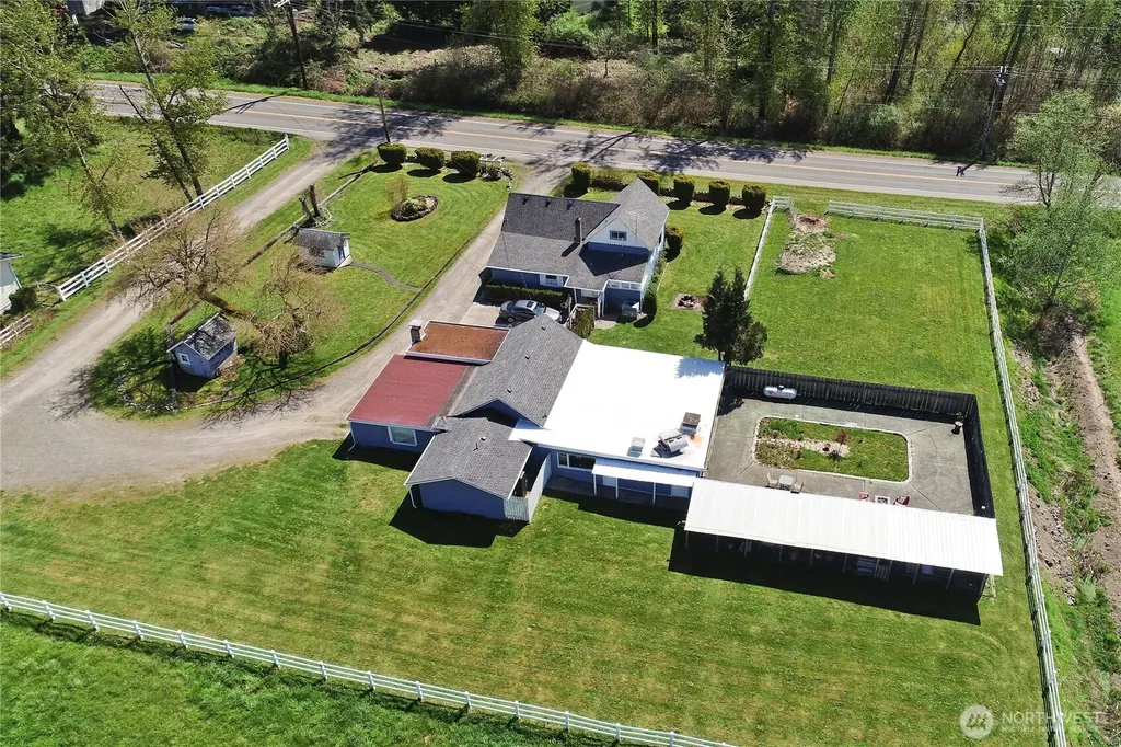 26904 SE 400th Street Enumclaw WA 98022