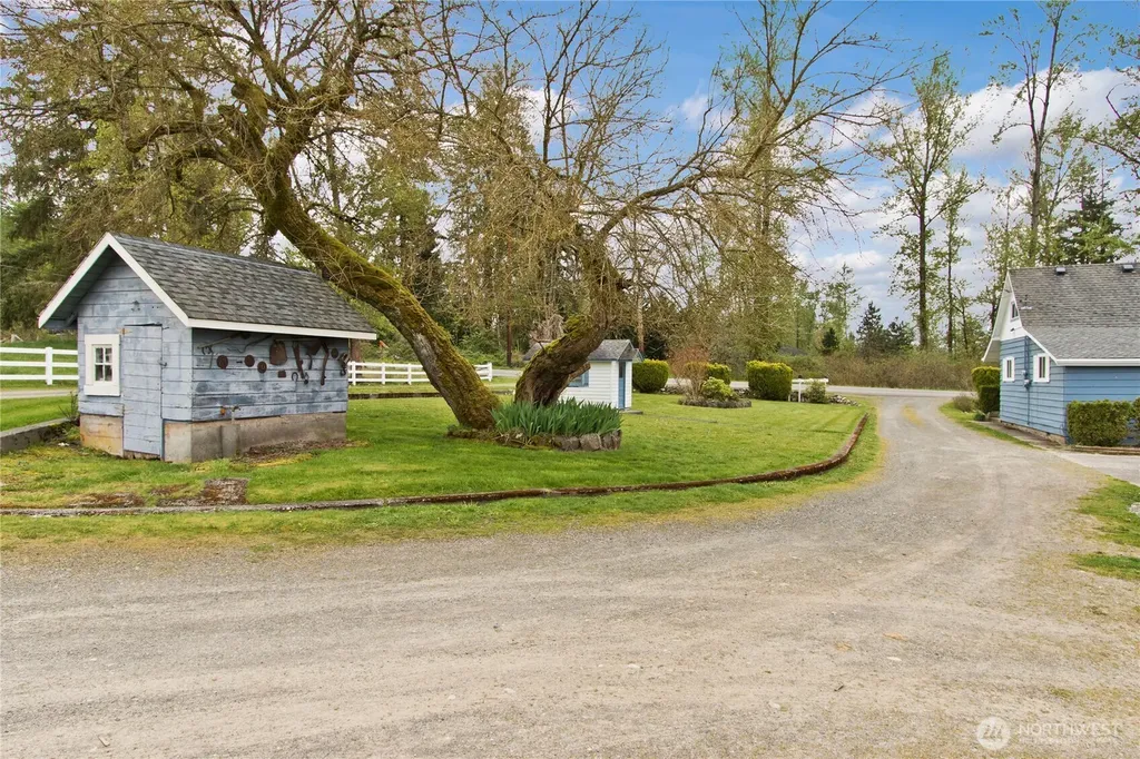 26904 SE 400th Street Enumclaw WA 98022