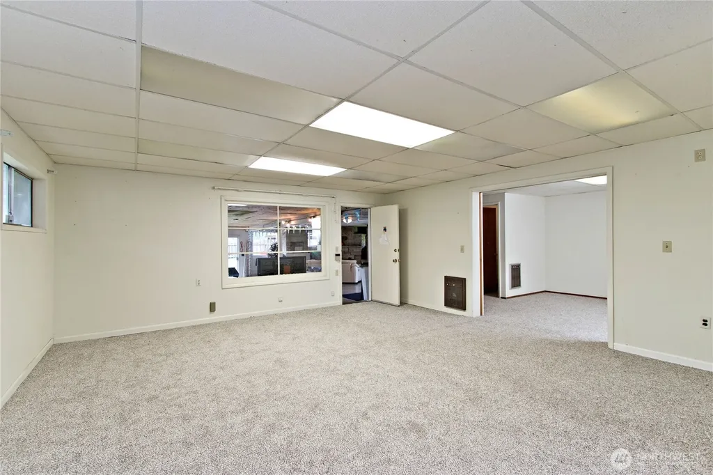 26904 SE 400th Street Enumclaw WA 98022