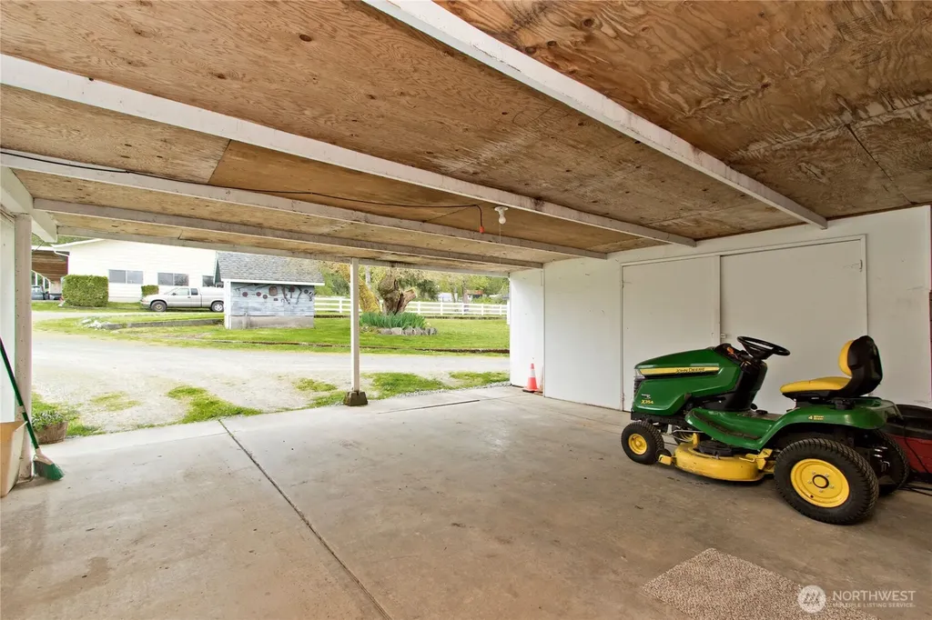 26904 SE 400th Street Enumclaw WA 98022