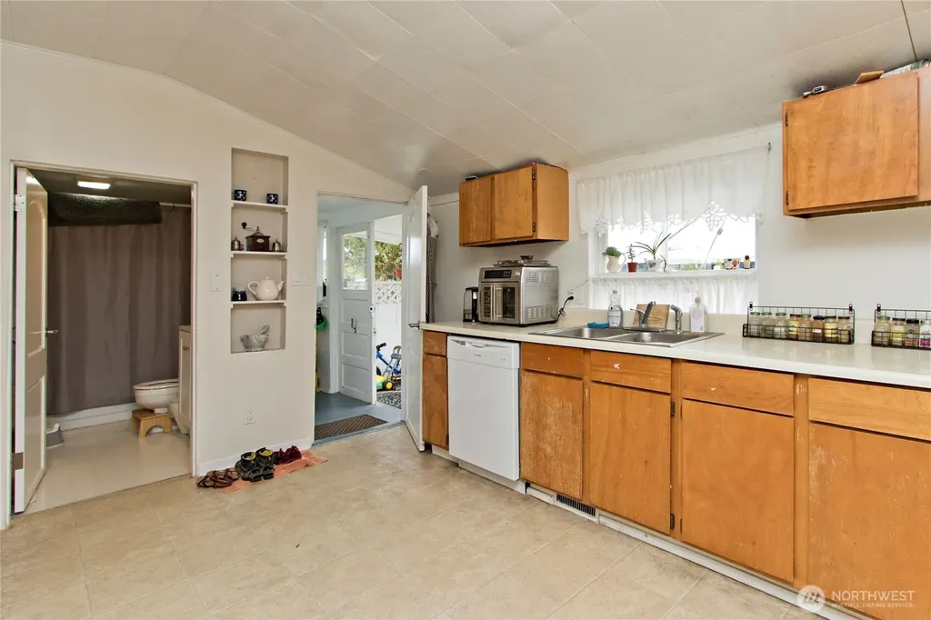 26904 SE 400th Street Enumclaw WA 98022