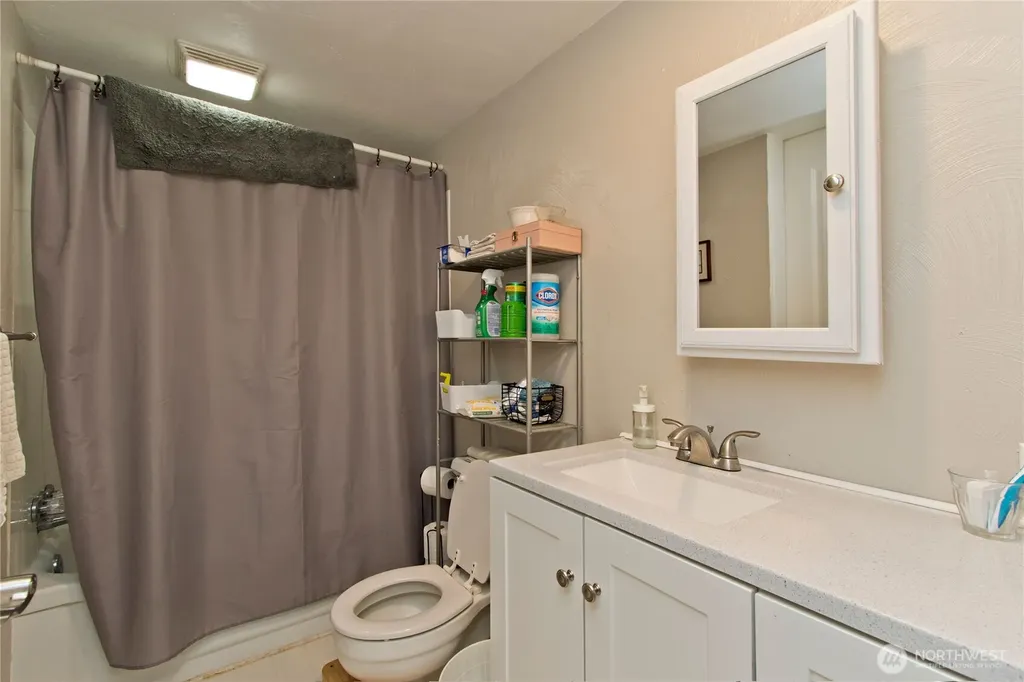 26904 SE 400th Street Enumclaw WA 98022