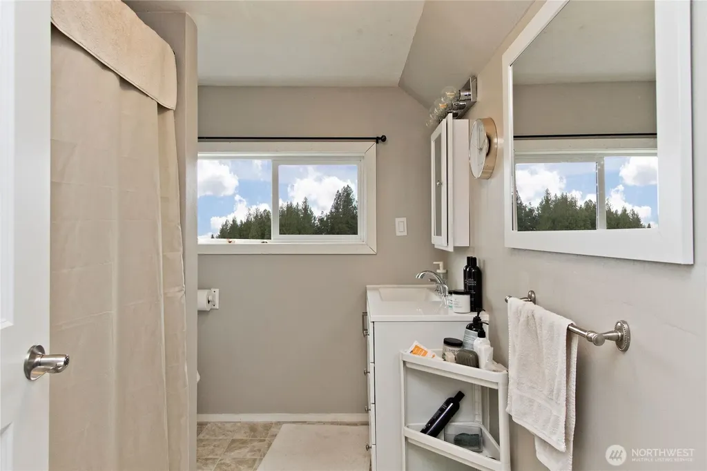 26904 SE 400th Street Enumclaw WA 98022