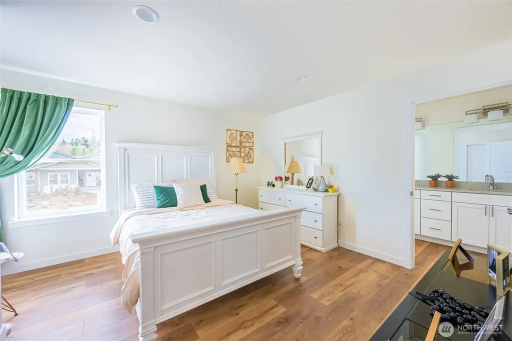 1406 Rook Drive Port Angeles WA 98362