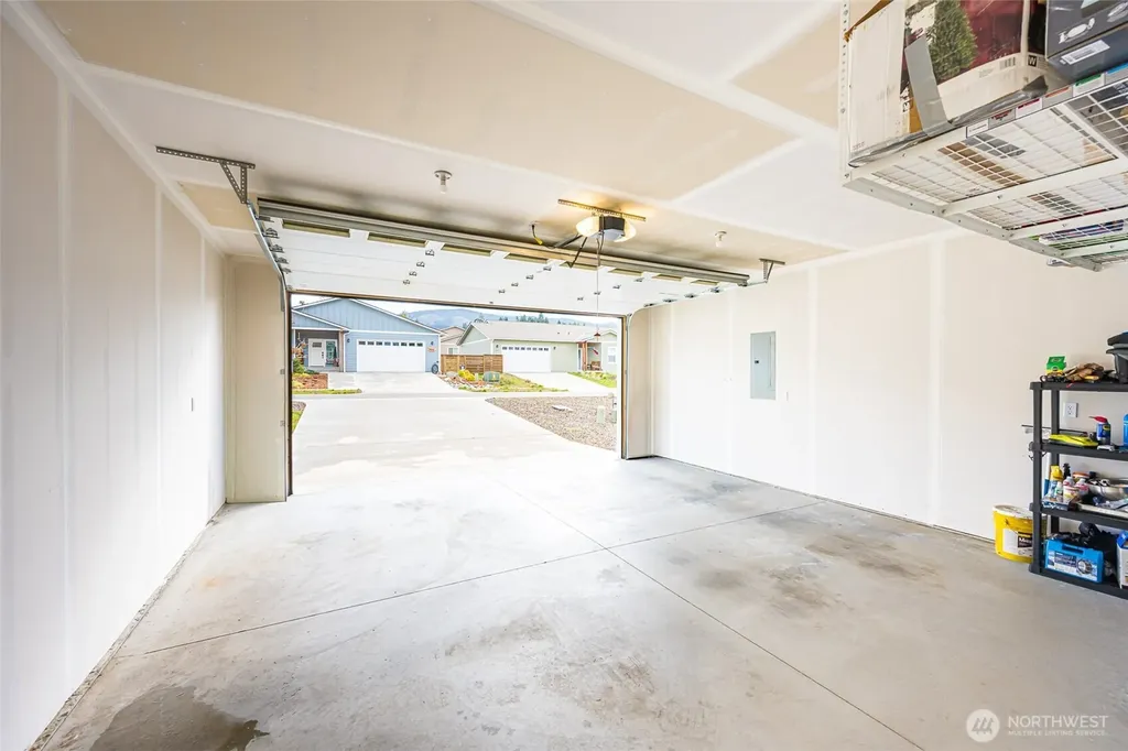 1406 Rook Drive Port Angeles WA 98362