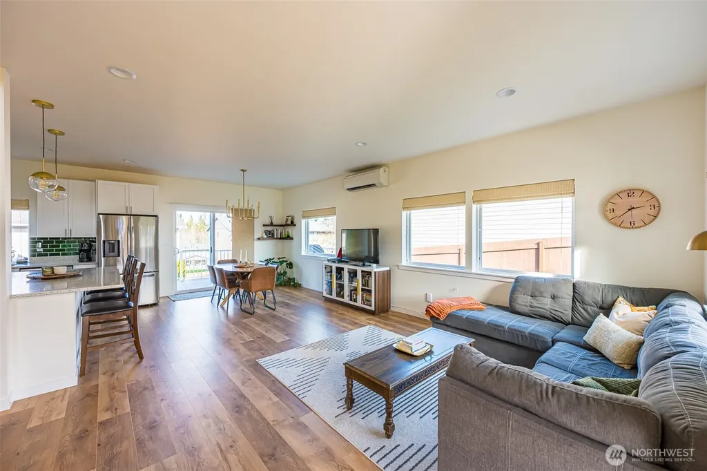 1406 Rook Drive Port Angeles WA 98362