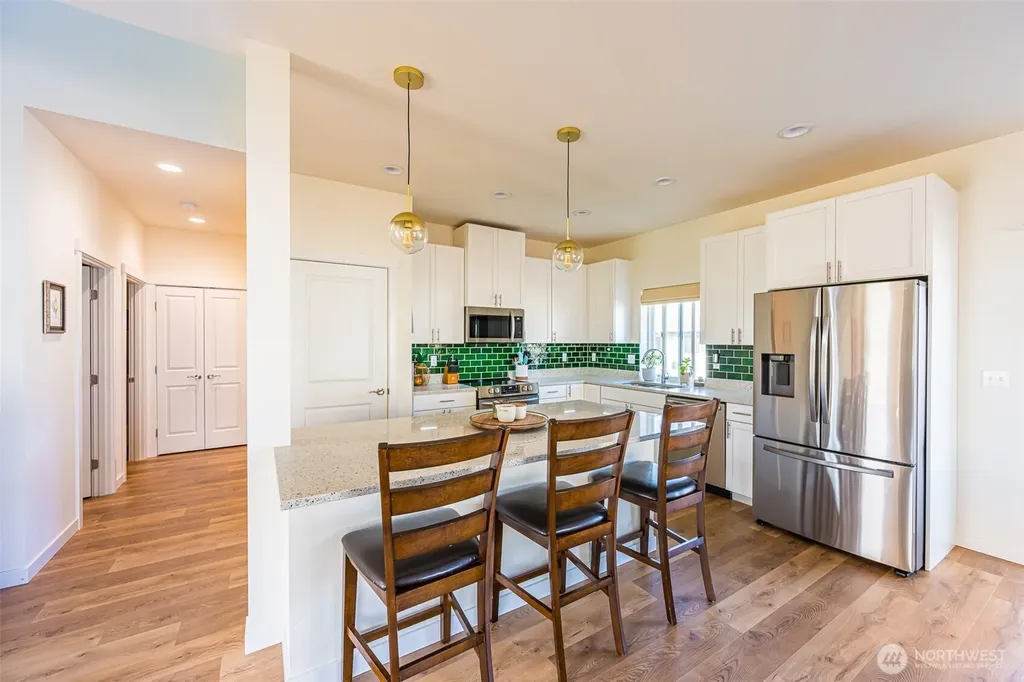 1406 Rook Drive Port Angeles WA 98362