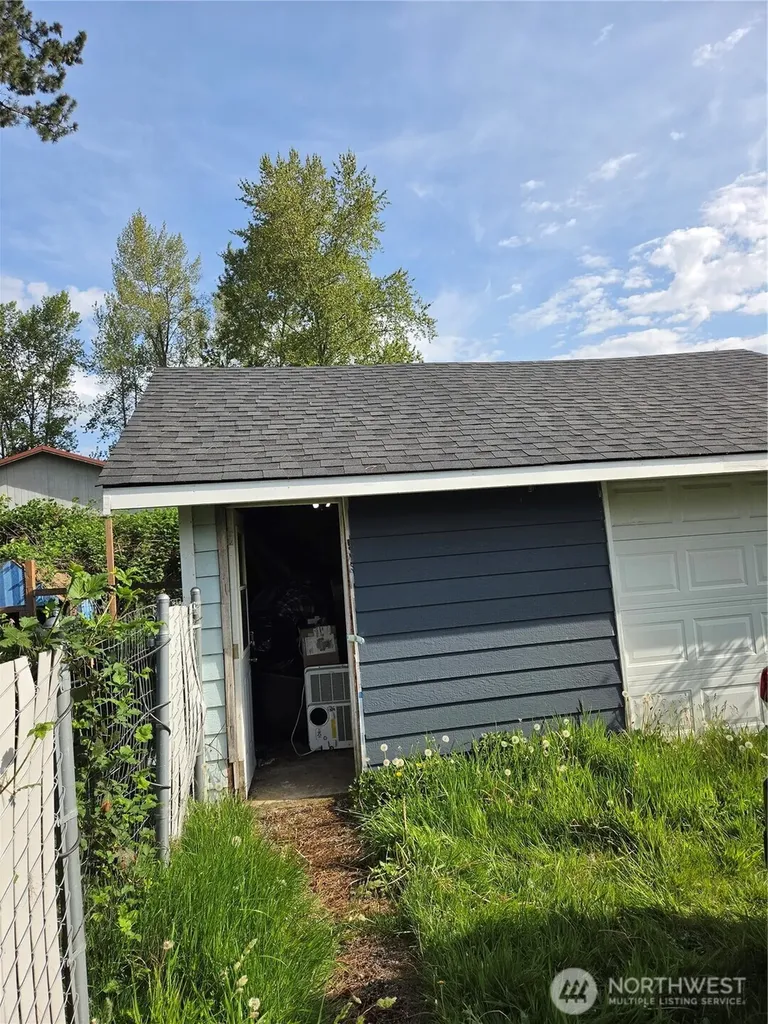 3731 122nd Street NE Marysville WA 98271