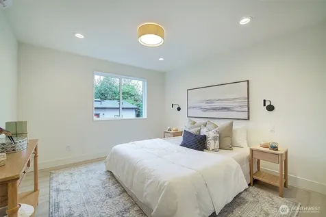 7912 34th Avenue SW Seattle WA 98126