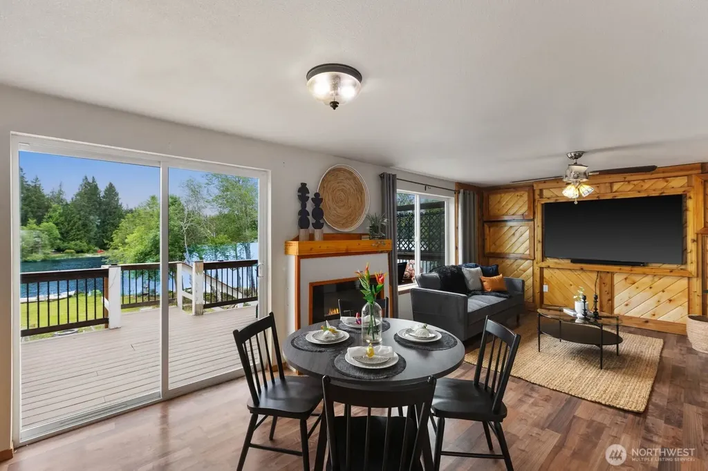 1790 SE Crescent Drive Shelton WA 98584
