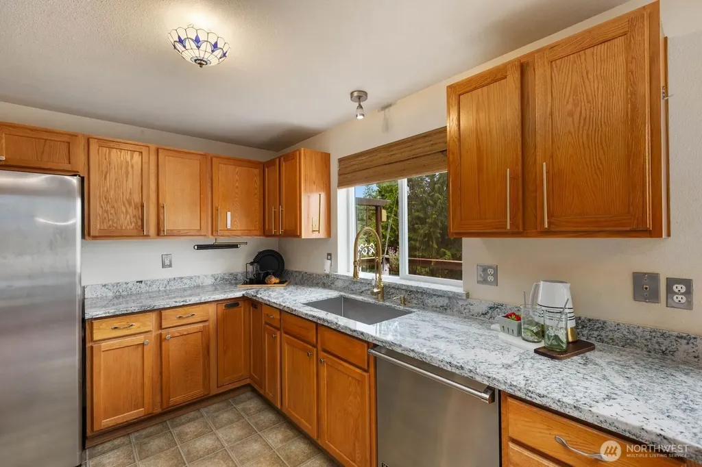 1790 SE Crescent Drive Shelton WA 98584