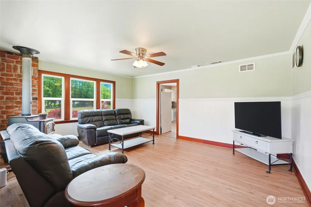 21716 Sr 530 NE Arlington WA 98223