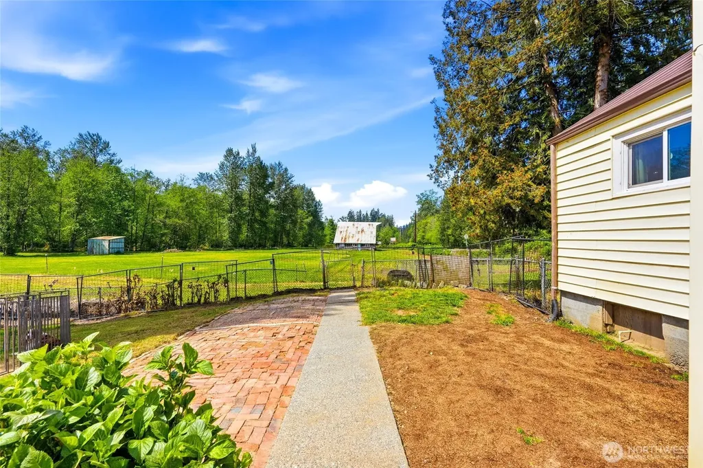 21716 Sr 530 NE Arlington WA 98223