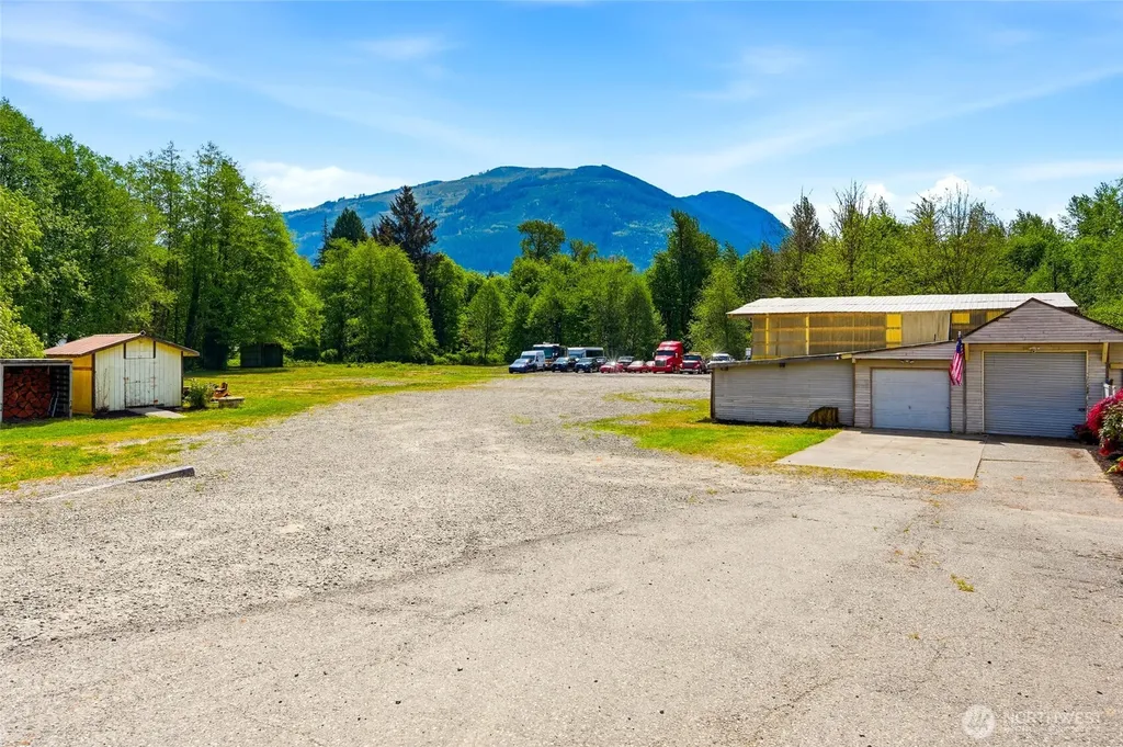 21716 Sr 530 NE Arlington WA 98223