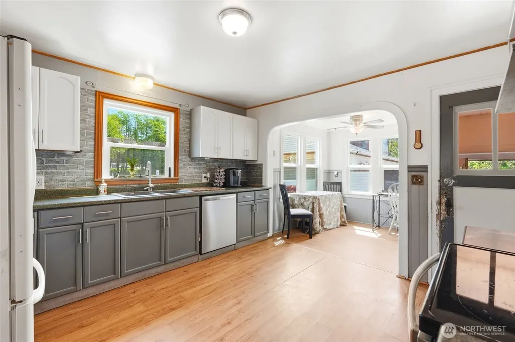 21716 Sr 530 NE Arlington WA 98223