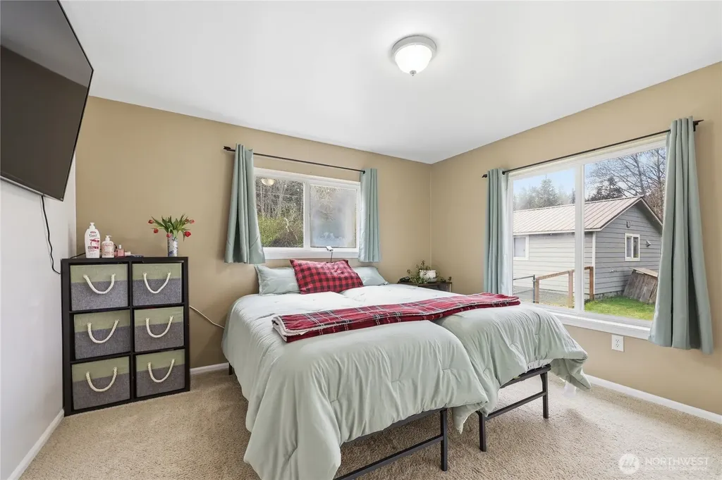 331 Bachelor Road Sequim WA 98382